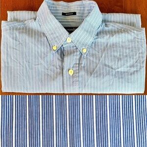 Abercrombie & Fitch Muscle Fit Long Sleeve Button Down shirt
